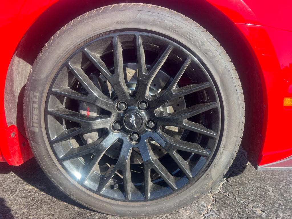 Photo 41 of this FORD MUSTANG