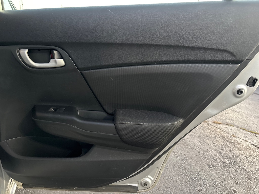 Photo 14 of this HONDA CIVIC