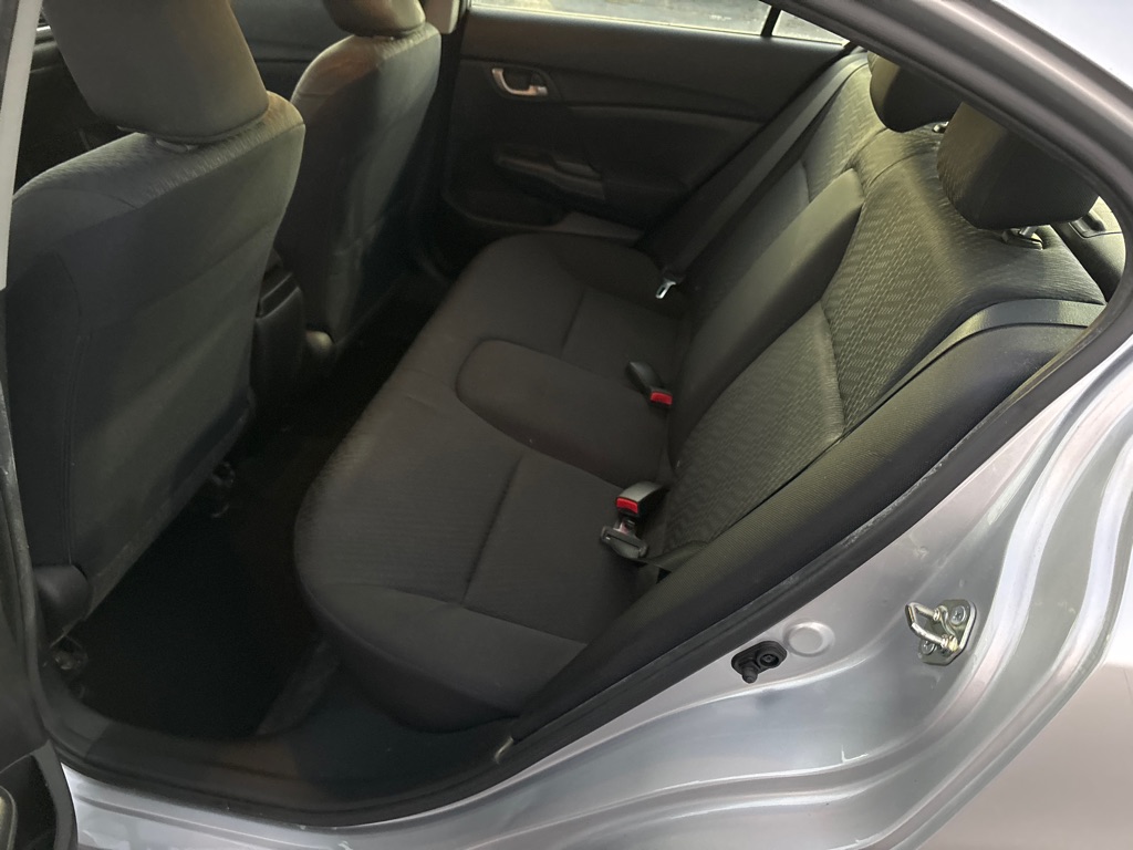 Photo 13 of this HONDA CIVIC