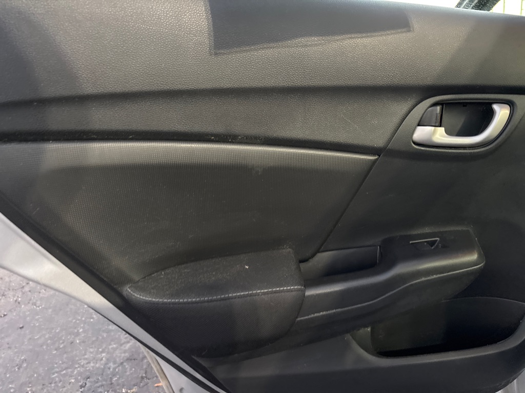 Photo 12 of this HONDA CIVIC