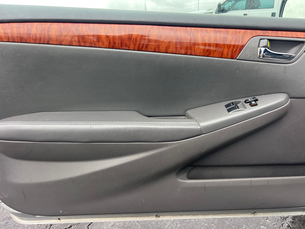 Photo 11 of this TOYOTA CAMRY SOLARA
