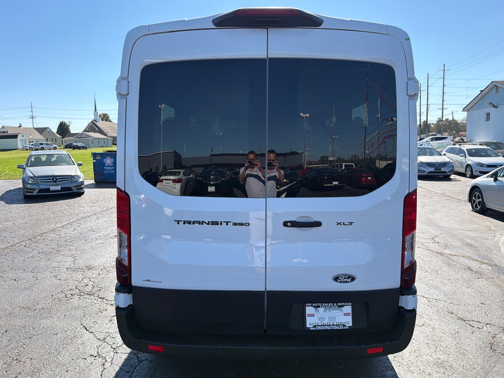 Photo 6 of this FORD TRANSIT