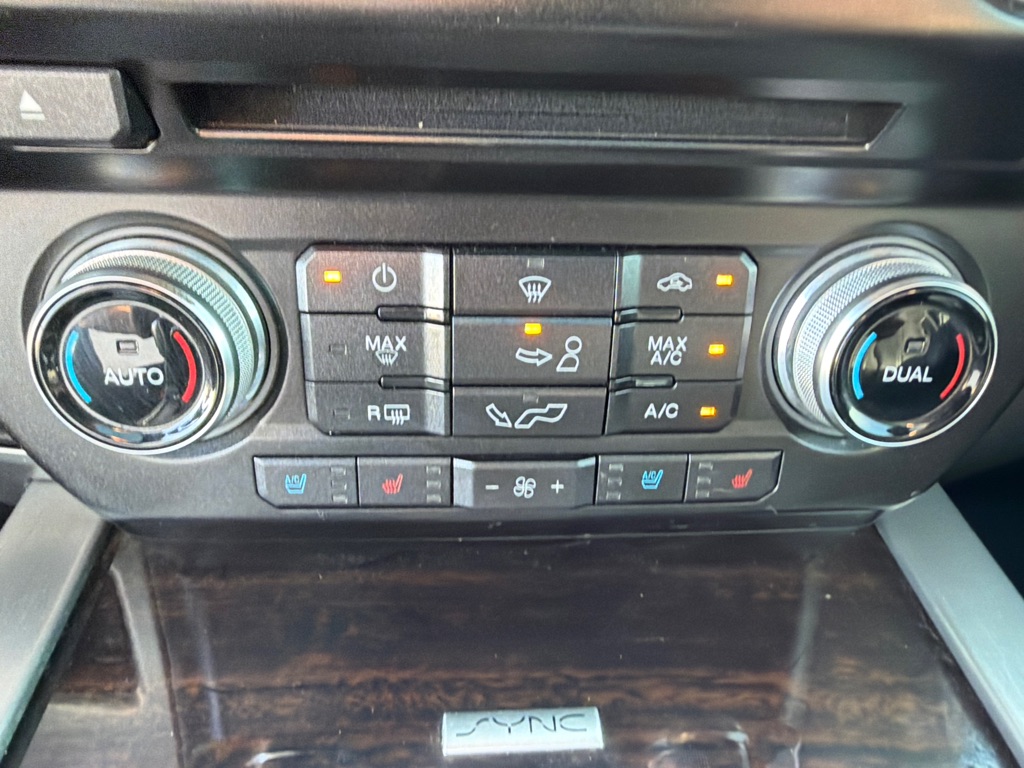 Photo 19 of this FORD F150
