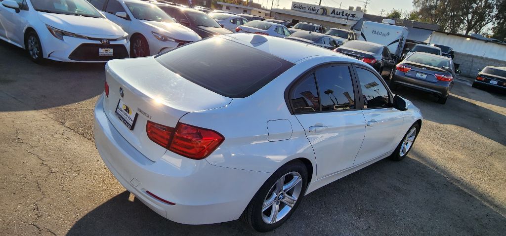 Photo 5 of this BMW 320