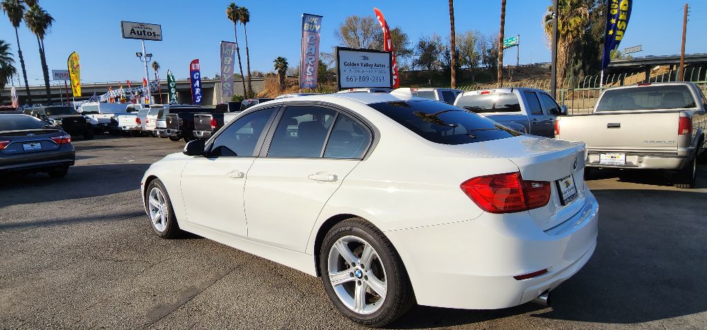 Photo 3 of this BMW 320