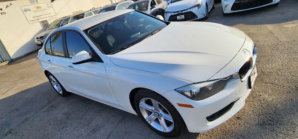 Photo 7 of this BMW 320
