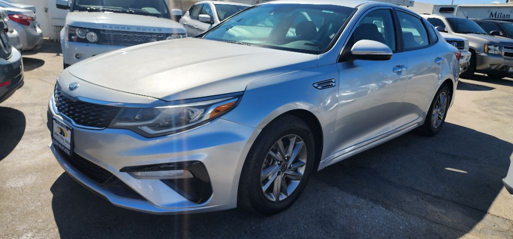 Photo 15 of this KIA OPTIMA