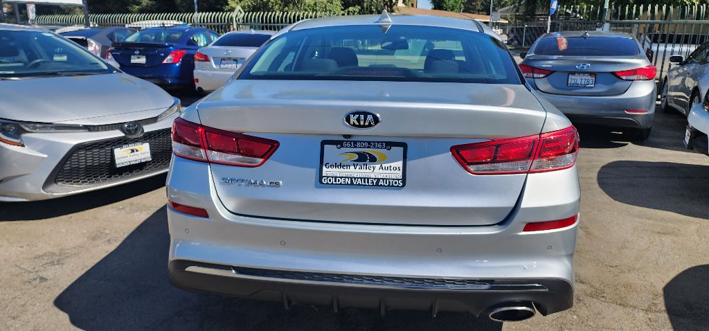 Photo 23 of this KIA OPTIMA