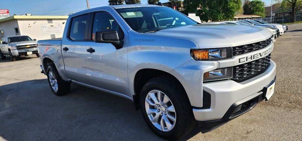 Photo 2 of this CHEVROLET SILVERADO 1500