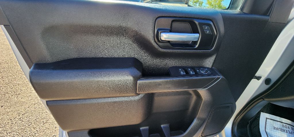 Photo 13 of this CHEVROLET SILVERADO 1500
