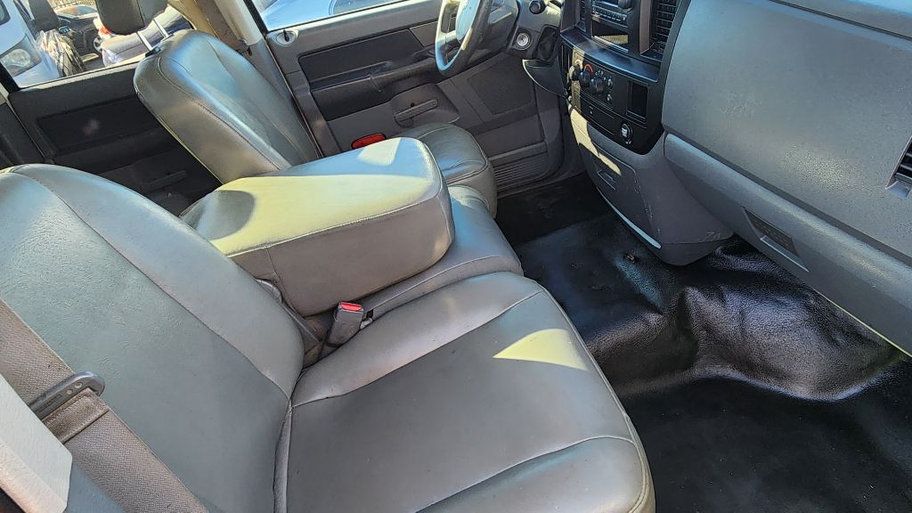Photo 15 of this DODGE RAM 3500