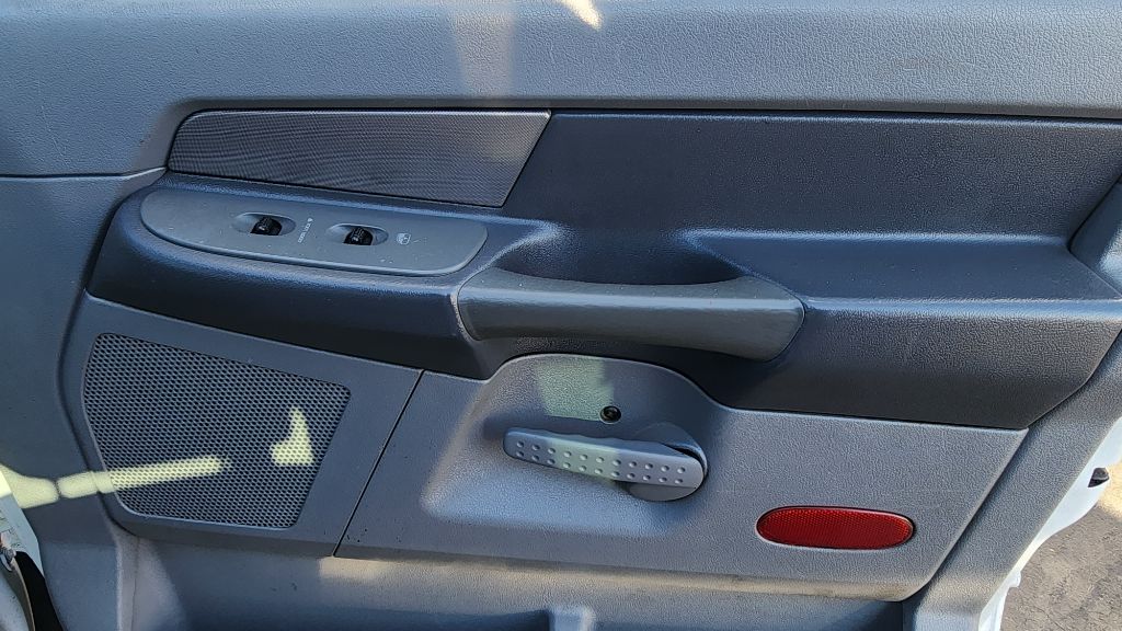 Photo 16 of this DODGE RAM 3500