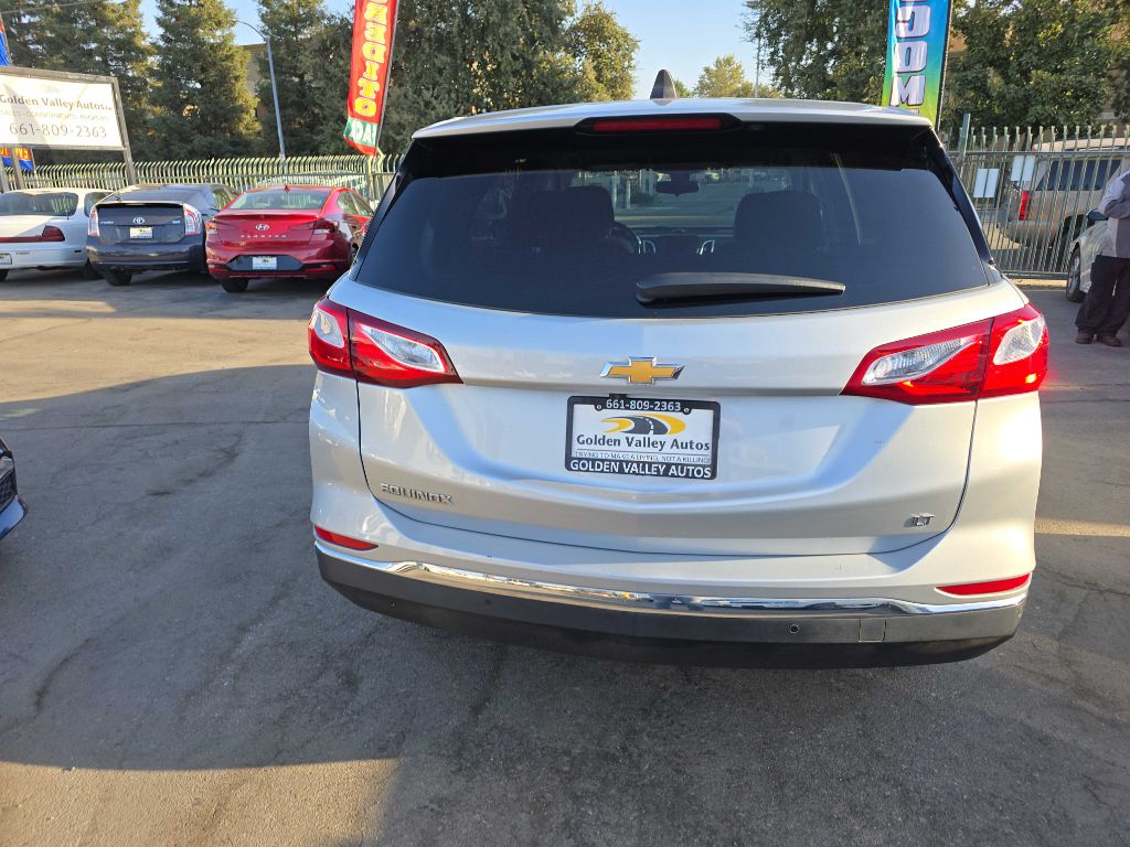 Photo 6 of this CHEVROLET EQUINOX