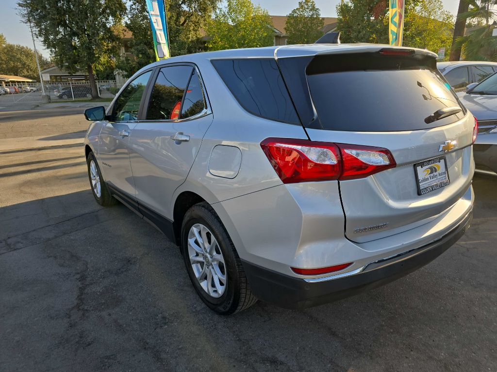 Photo 5 of this CHEVROLET EQUINOX