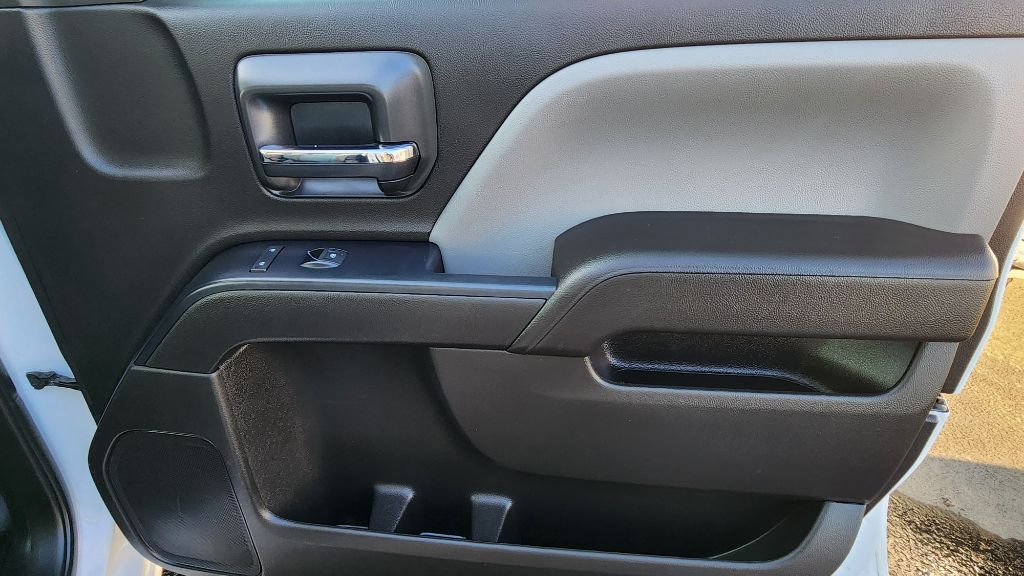 Photo 17 of this CHEVROLET SILVERADO 1500