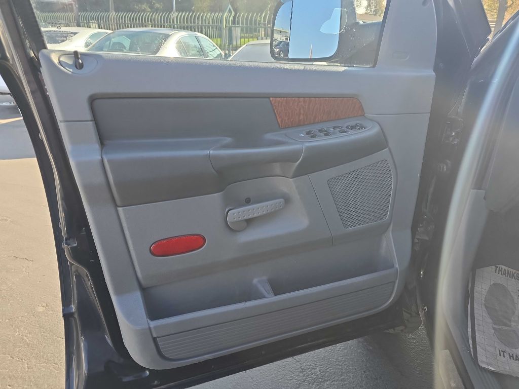 Photo 10 of this DODGE RAM 2500