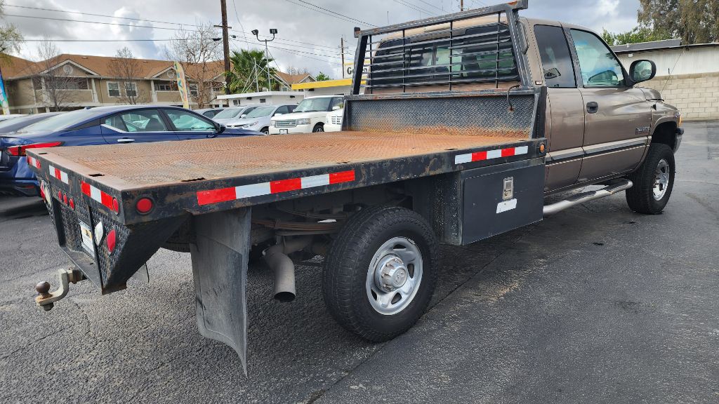 Photo 6 of this DODGE RAM 2500 LARAMI