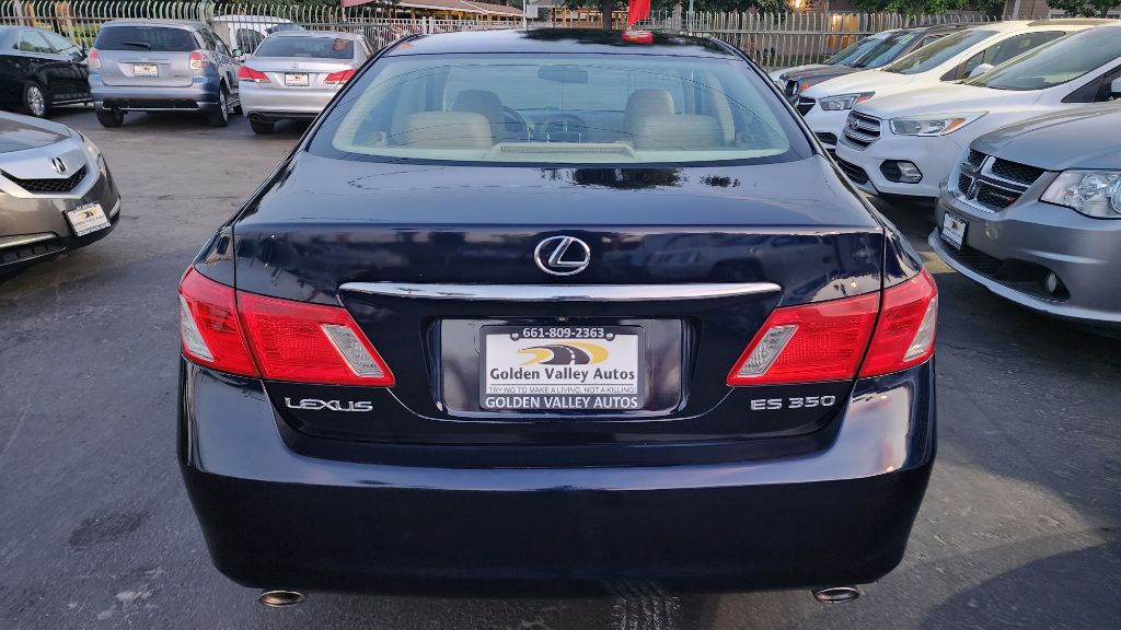 Photo 4 of this LEXUS ES