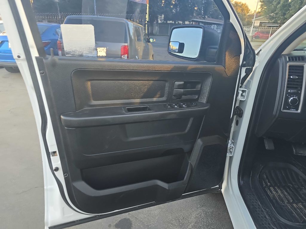 Photo 12 of this RAM 1500