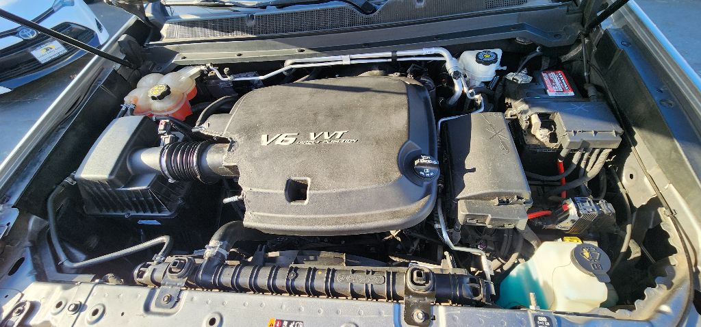 Photo 16 of this CHEVROLET COLORADO