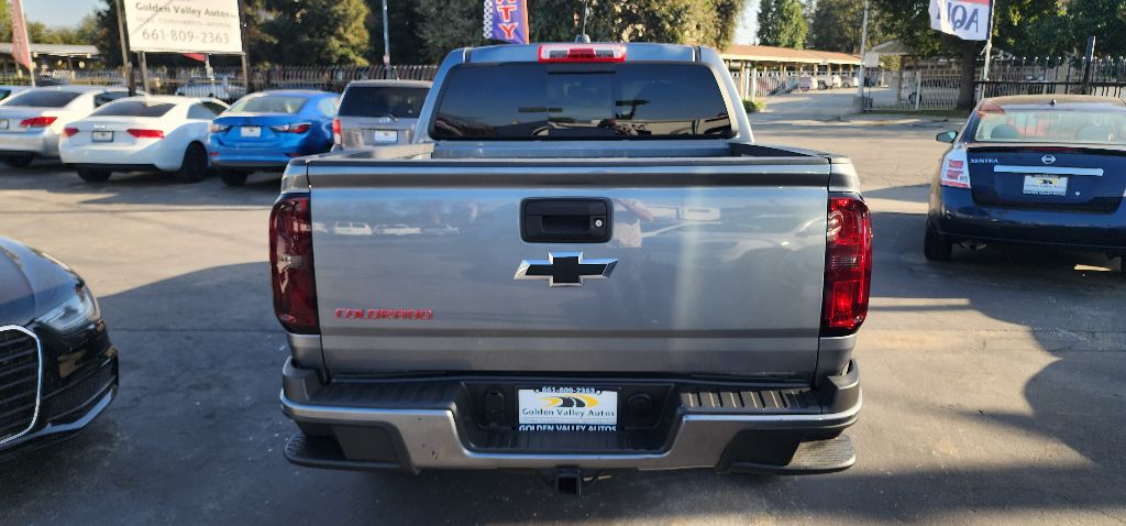 Photo 5 of this CHEVROLET COLORADO