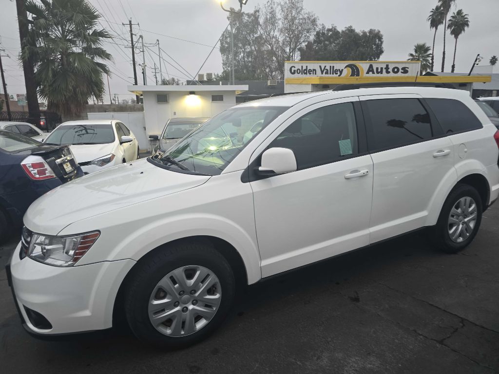 Photo 4 of this DODGE JOURNEY