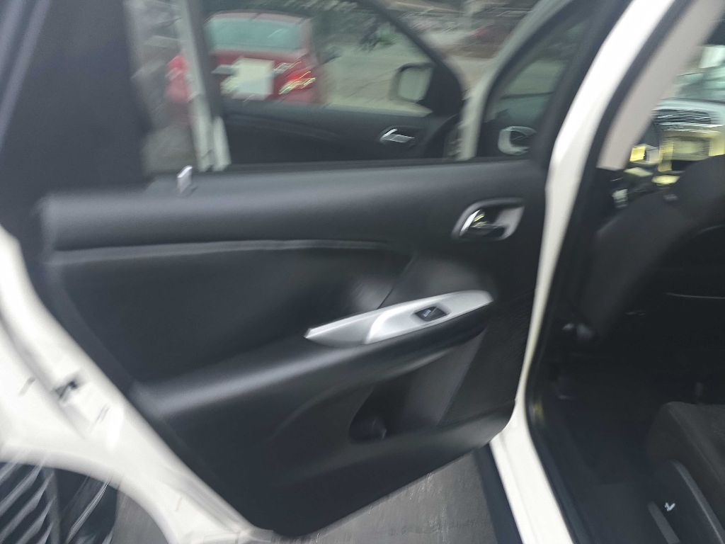 Photo 10 of this DODGE JOURNEY