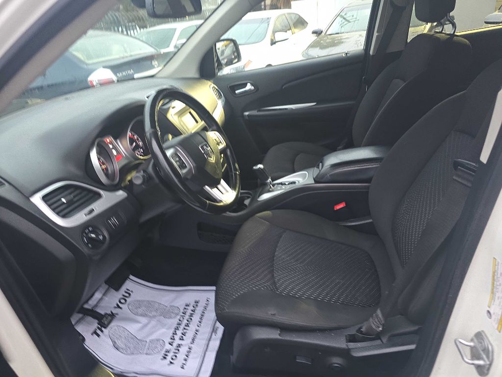 Photo 11 of this DODGE JOURNEY