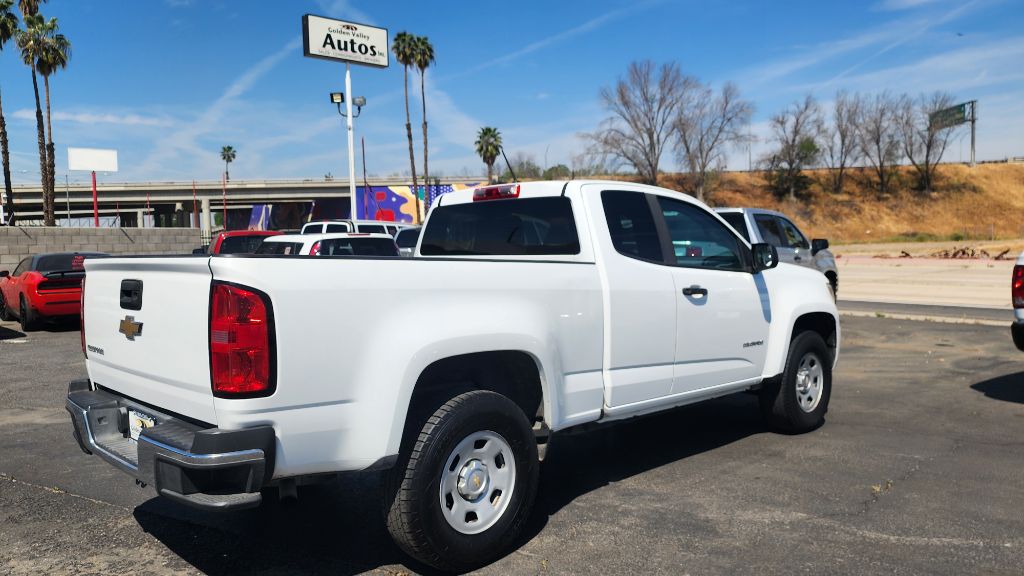 Photo 3 of this CHEVROLET COLORADO