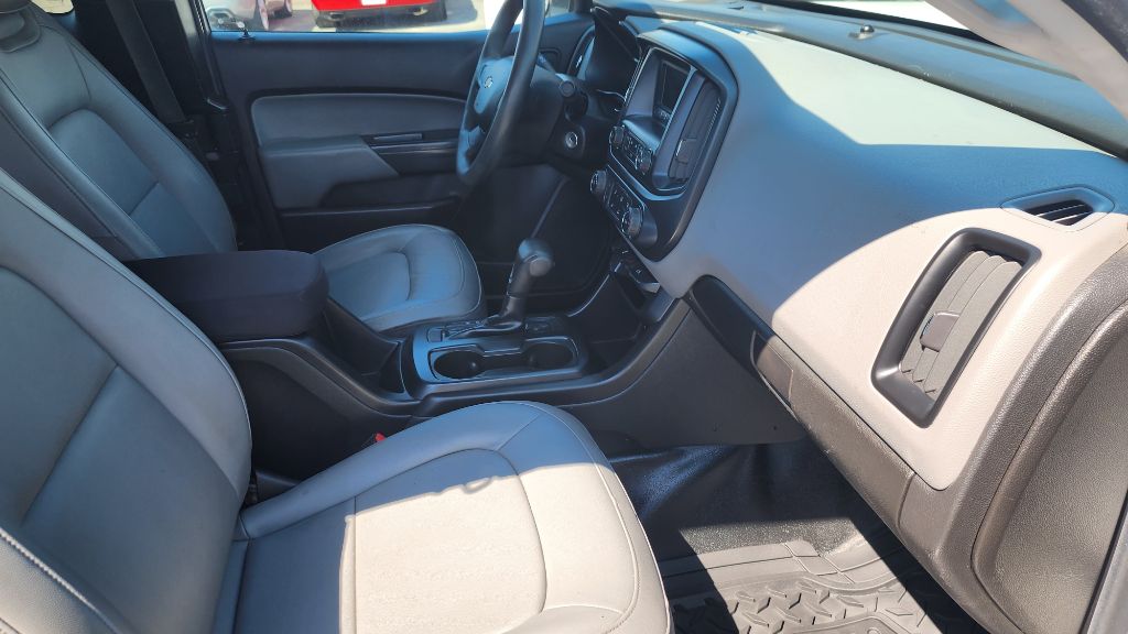 Photo 12 of this CHEVROLET COLORADO