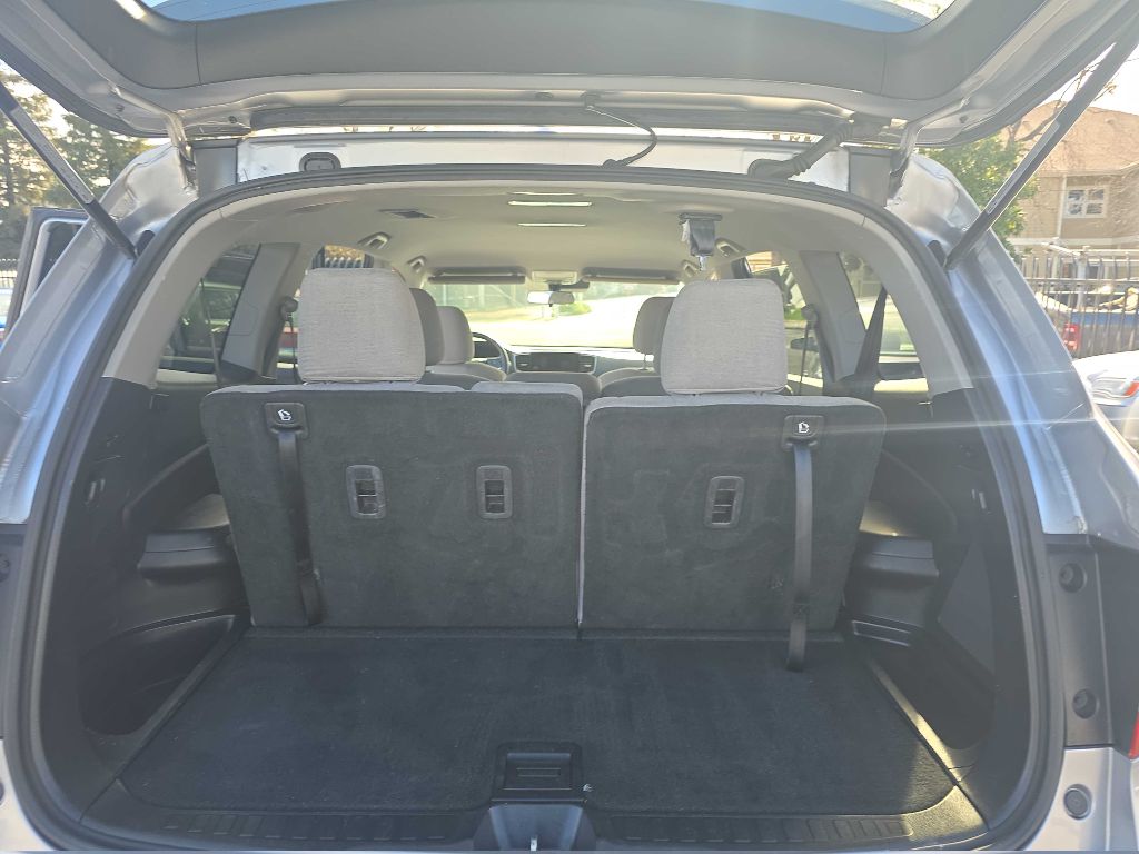 Photo 13 of this HONDA PILOT