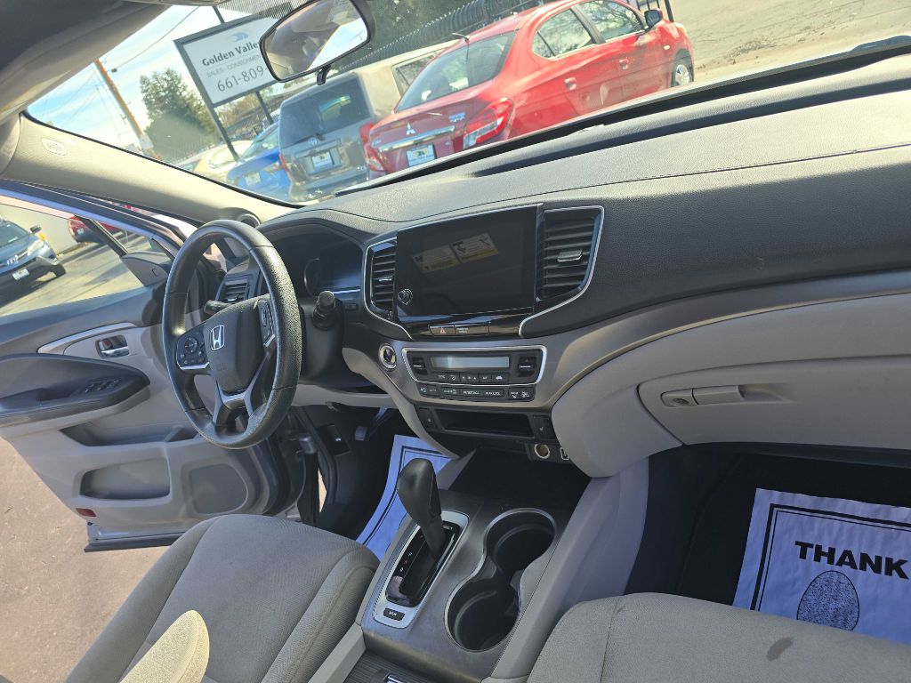 Photo 19 of this HONDA PILOT