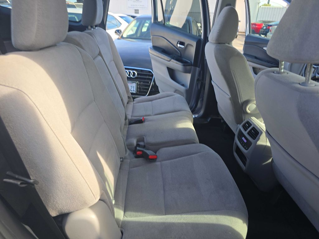 Photo 15 of this HONDA PILOT