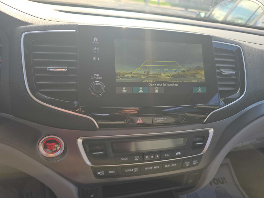 Photo 20 of this HONDA PILOT