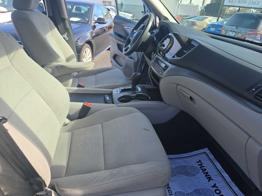 Photo 18 of this HONDA PILOT
