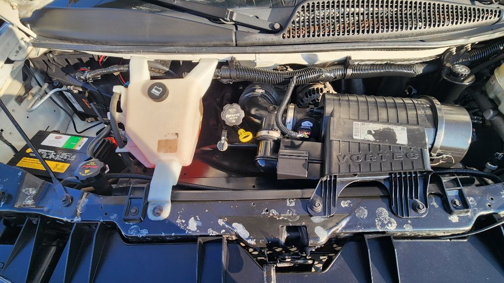 Photo 17 of this CHEVROLET EXPRESS G2500