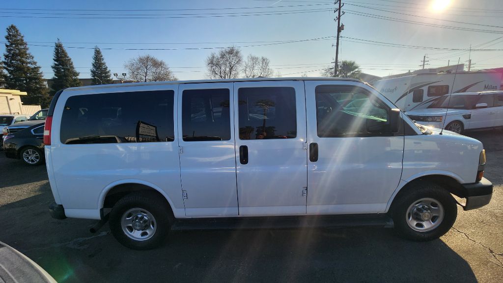 Photo 6 of this CHEVROLET EXPRESS G2500