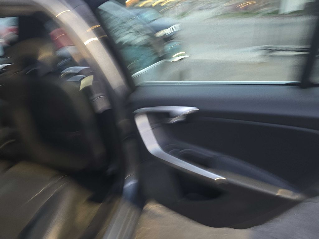 Photo 15 of this VOLVO V60