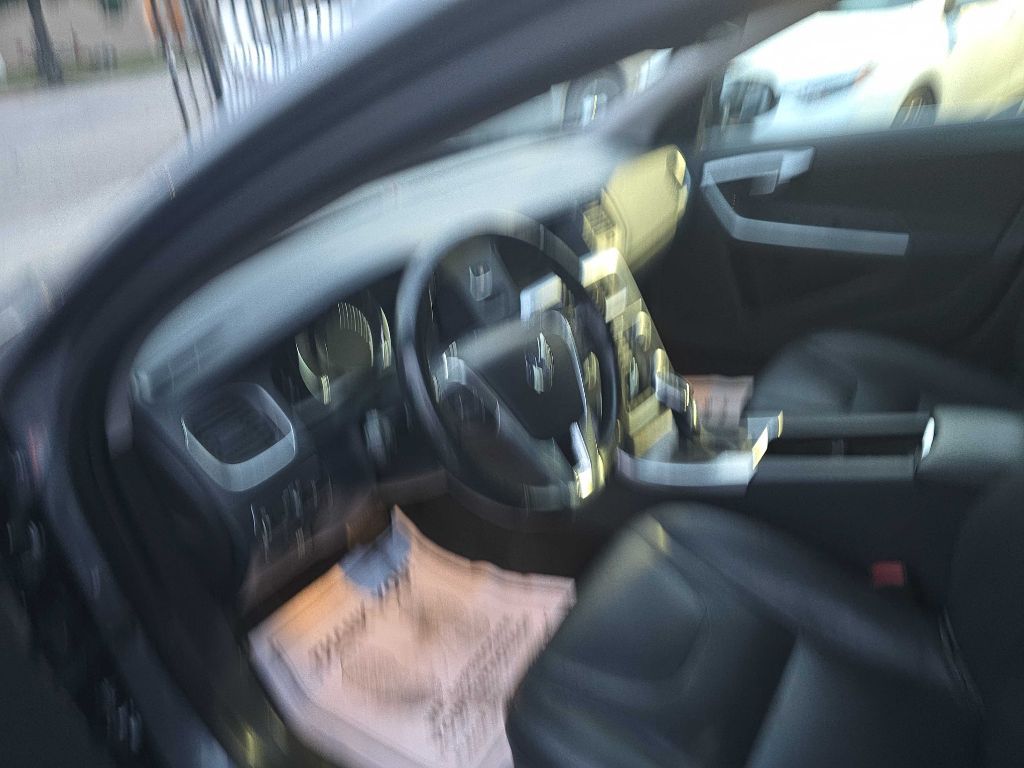 Photo 27 of this VOLVO V60