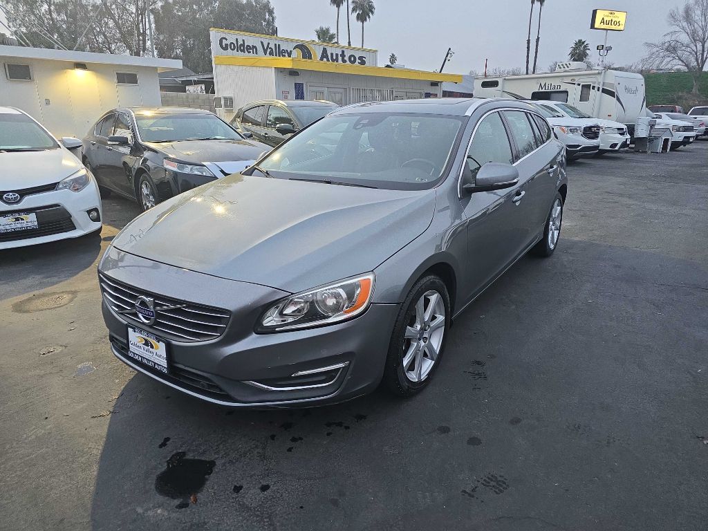 2016 VOLVO V60