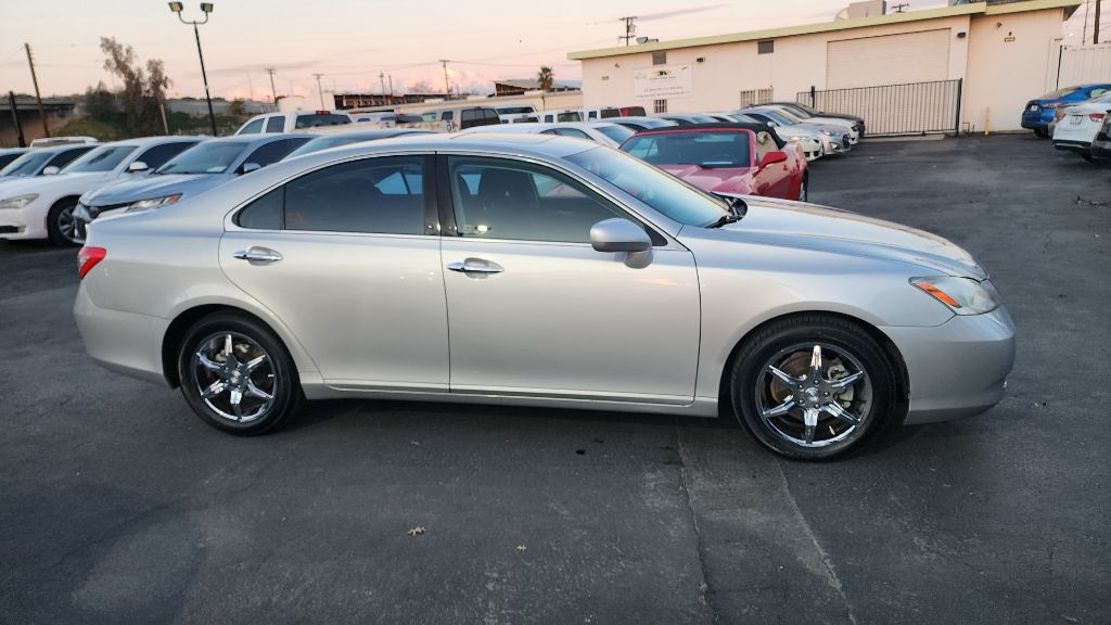 Photo 6 of this LEXUS ES