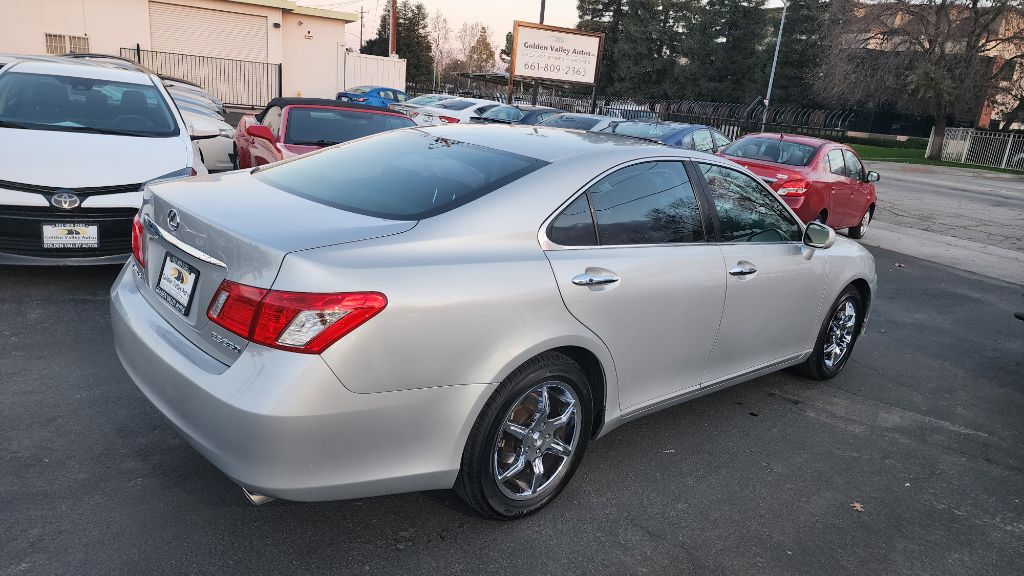 Photo 5 of this LEXUS ES