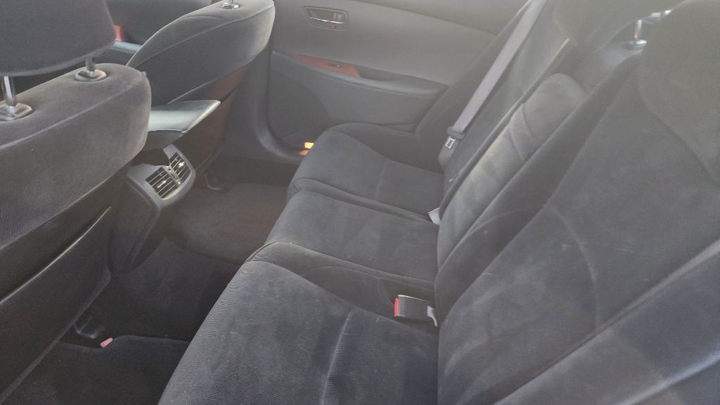 Photo 12 of this LEXUS ES