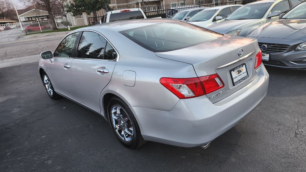 Photo 3 of this LEXUS ES