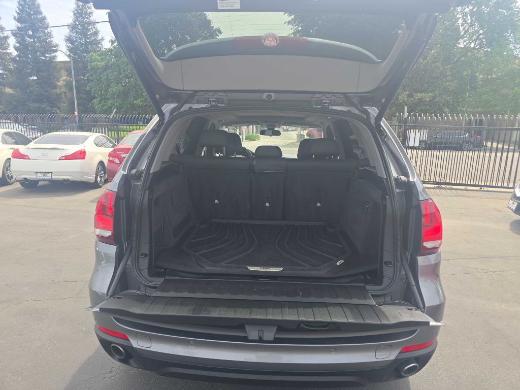 Photo 12 of this BMW X5