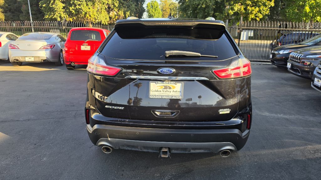 Photo 6 of this FORD EDGE