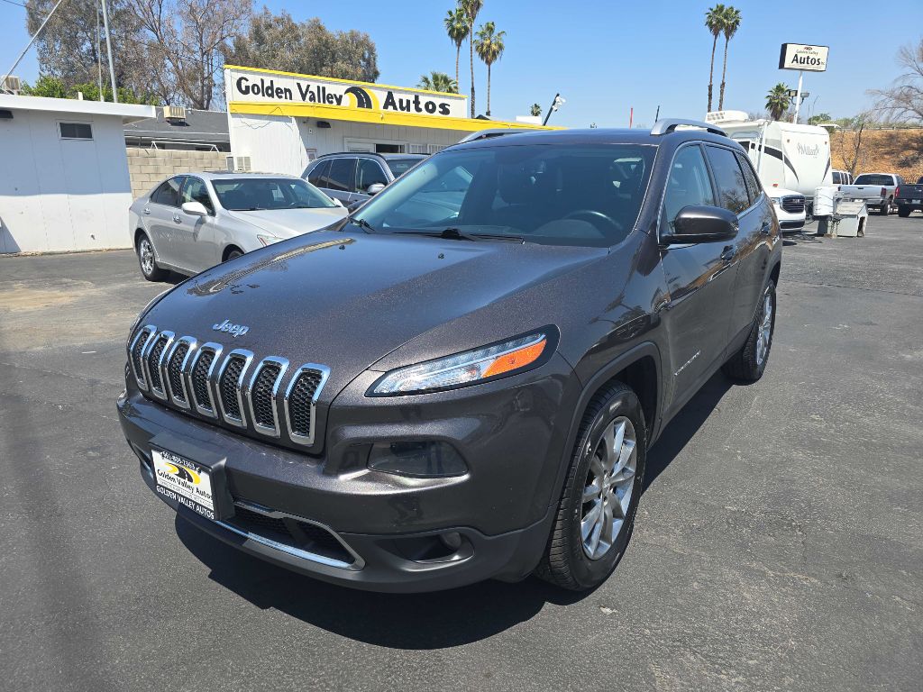 Photo 4 of this JEEP CHEROKEE
