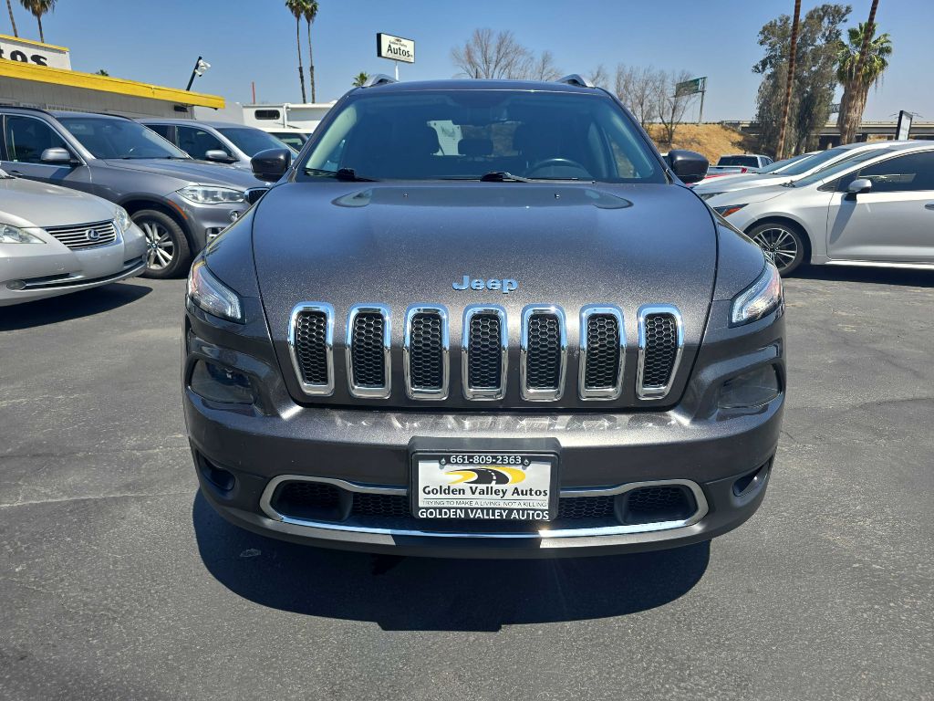 Photo 5 of this JEEP CHEROKEE