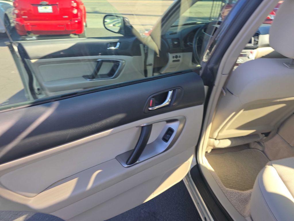 Photo 12 of this SUBARU OUTBACK