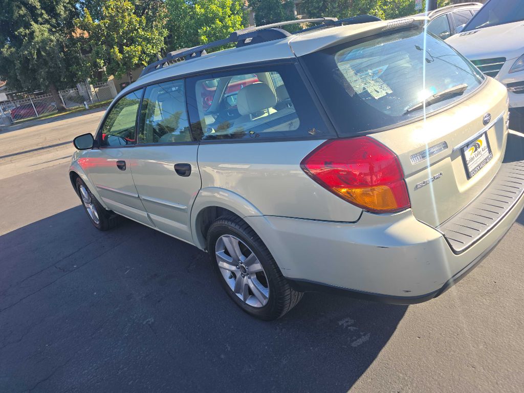 Photo 7 of this SUBARU OUTBACK